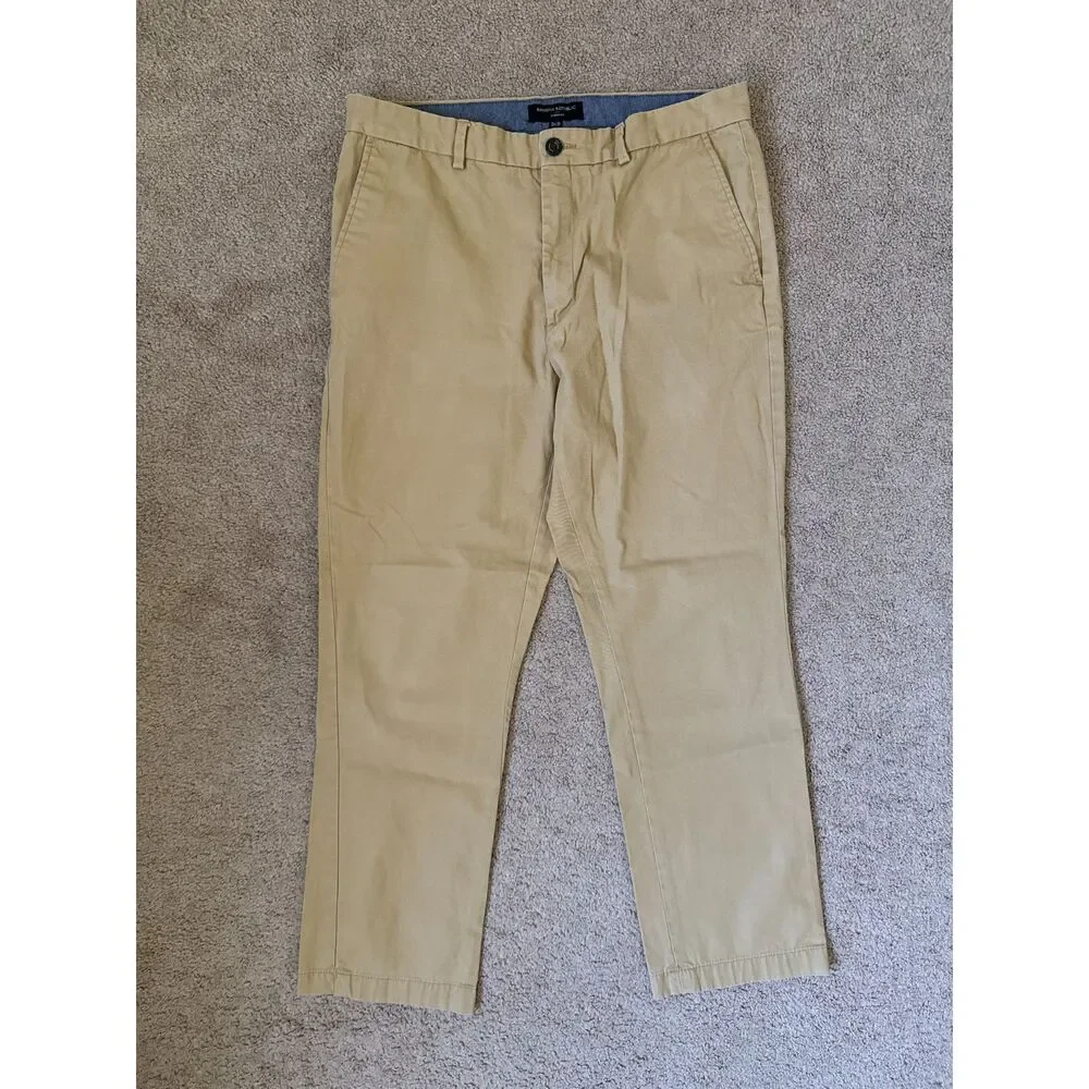 Banana Republic Aiden Fit Men’s Khaki Chino Pants 34x30 100% Cotton